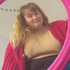 Meet your Posher, Hailey brooke